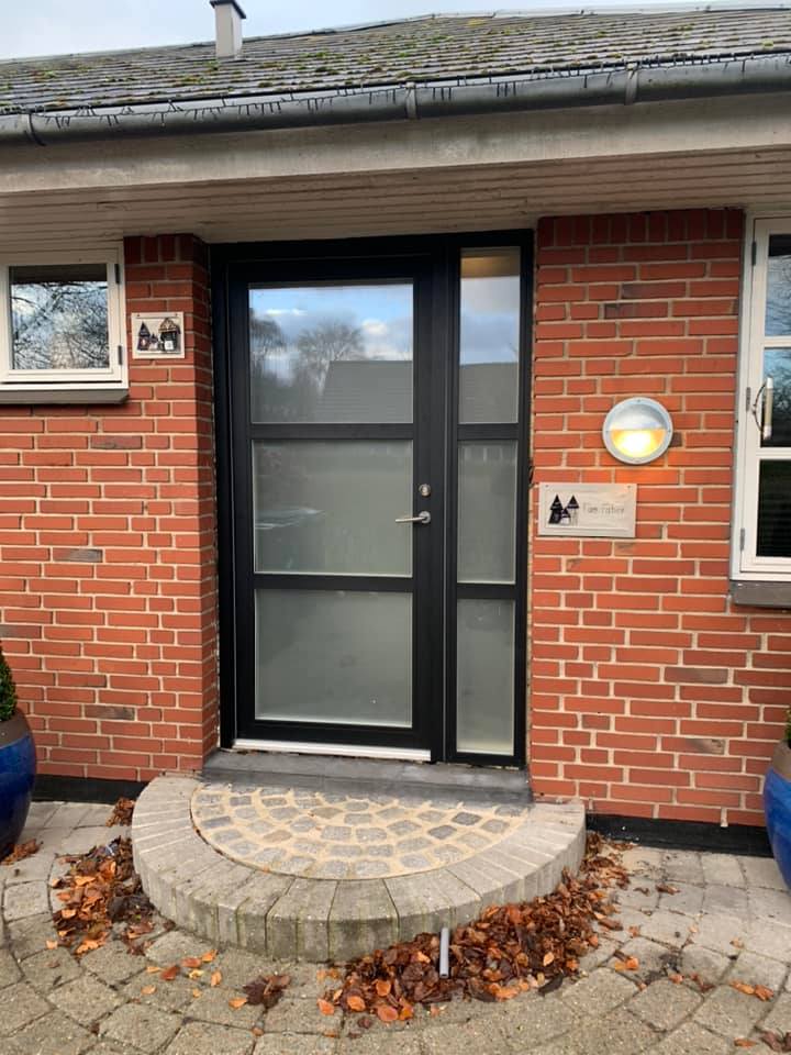 Vinduer og døre