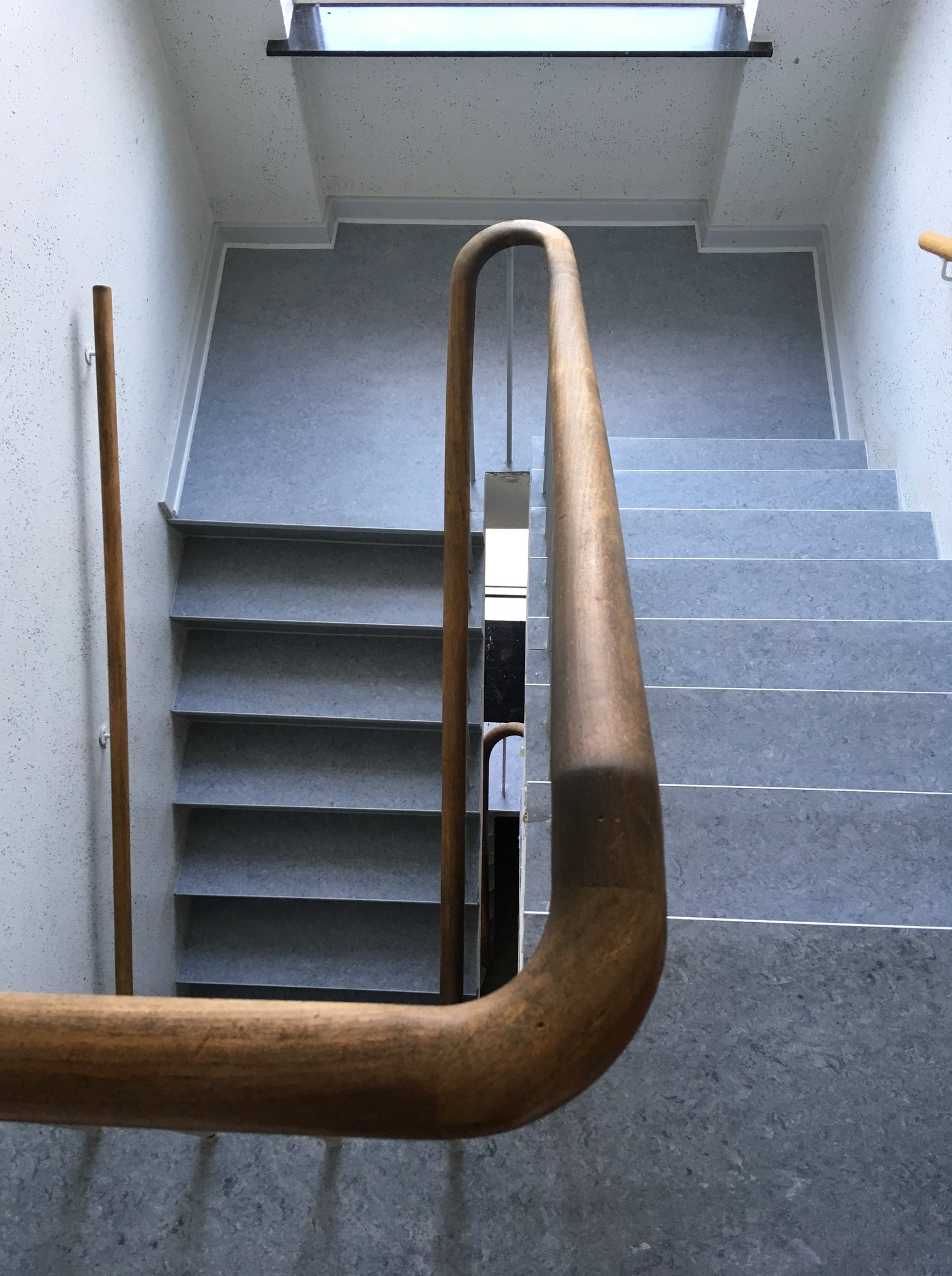 Linoleum på trappe