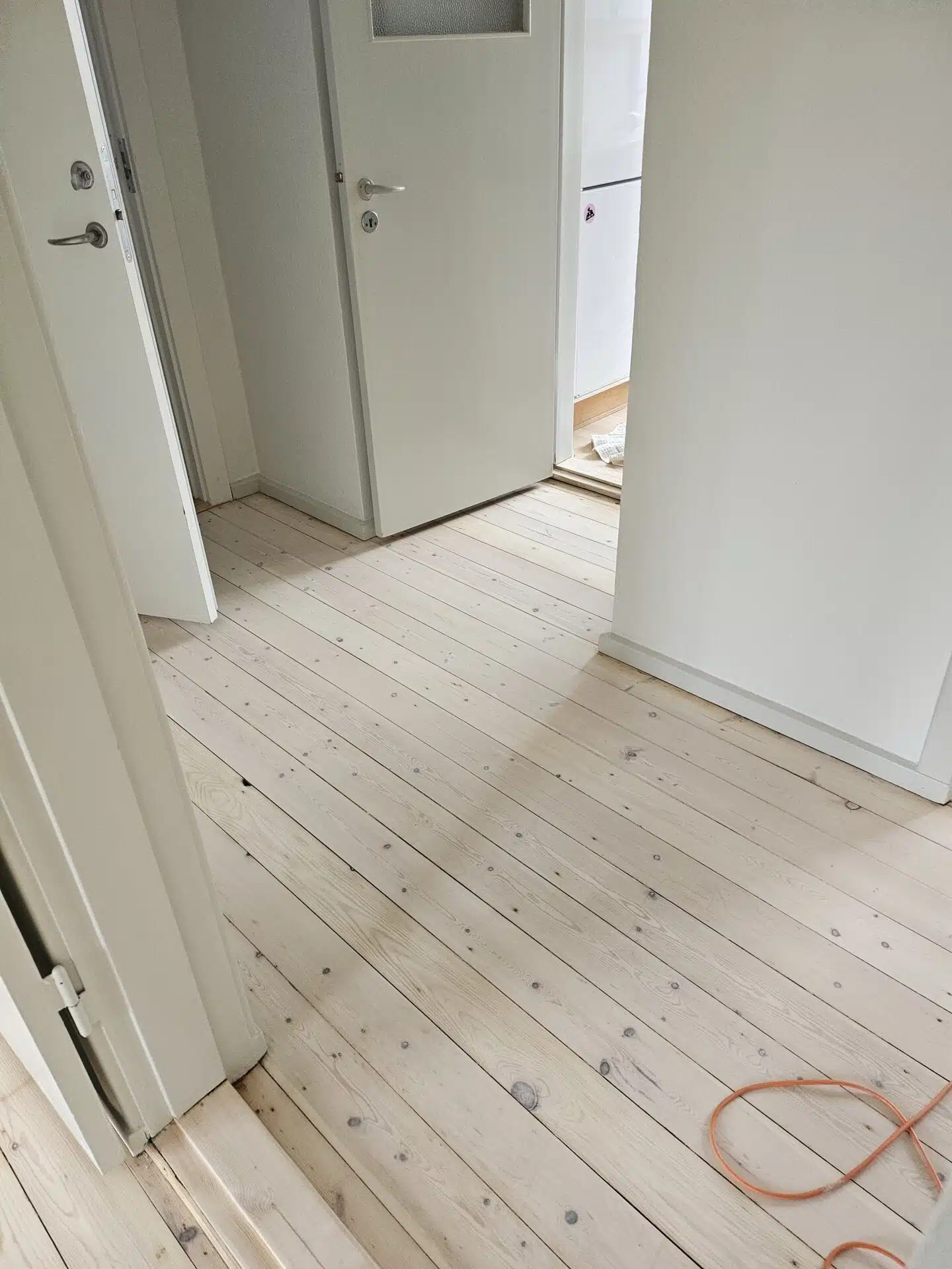Før/Efter: Spritlak til lud og sæbe