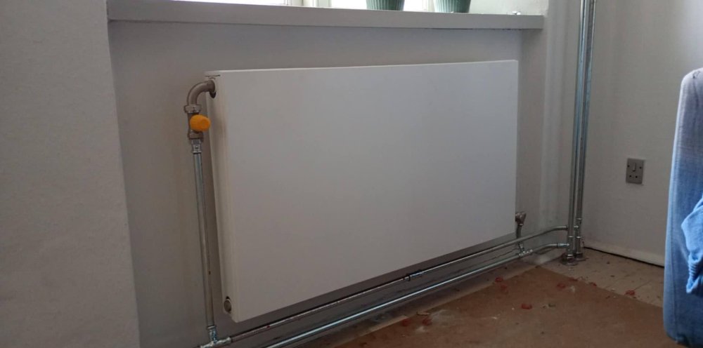 Radiator og stigestrenge 