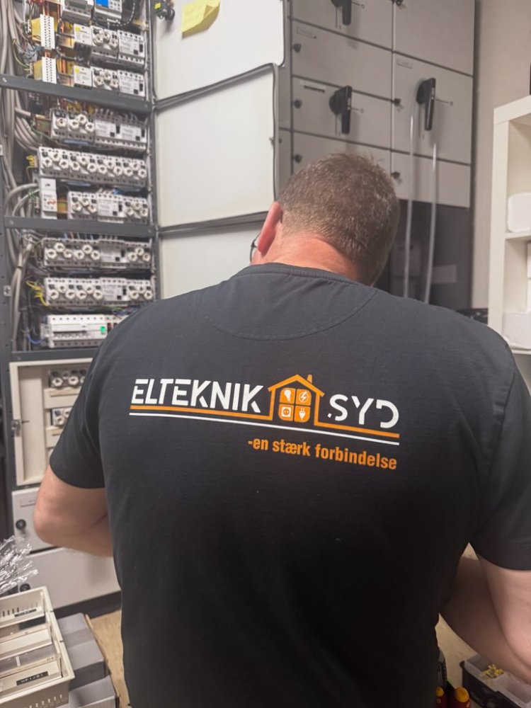 Elarbejder i industri