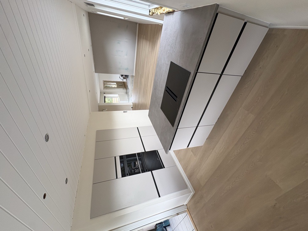 120m2 Vinyl klikgulv & Rustiklofter